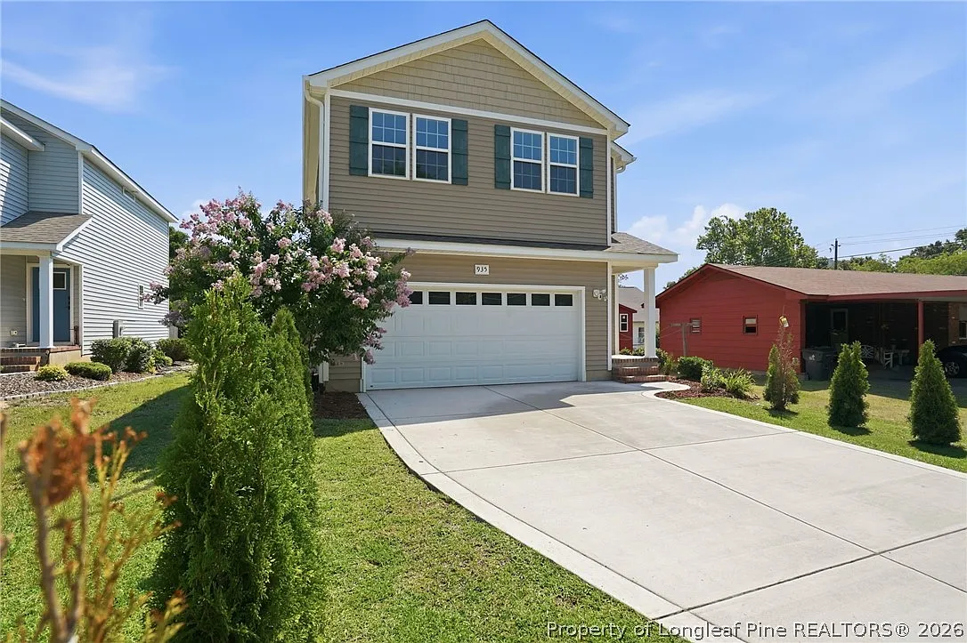 3 bed, 2.5 bath, 1546 sqft, $1,900 — Photo 2