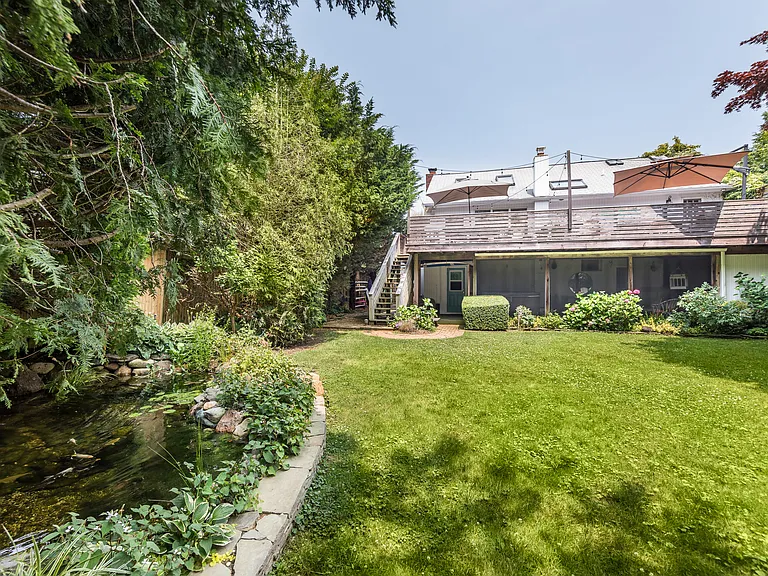 18 Flagg Ave — Photo 7