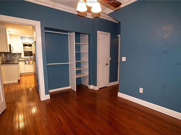 3rd image of 418 Elk Ave W