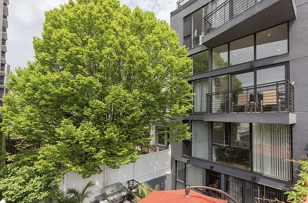 Rented by Keller Williams NYC | media 20