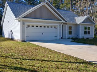 549 Boundaryline Dr NW, Calabash, NC 28467