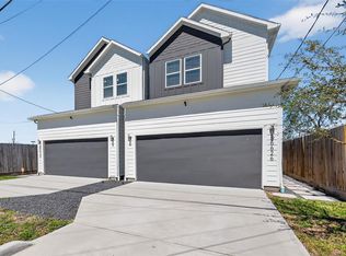 6626 Highrock Rd, Houston, TX 77092