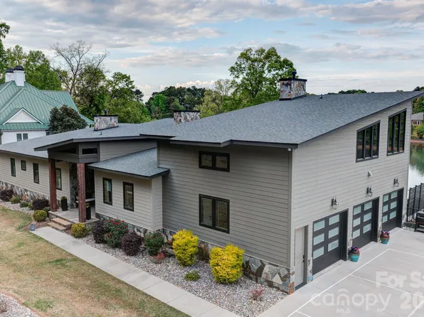 644 Normandy Rd, Mooresville, NC 28117