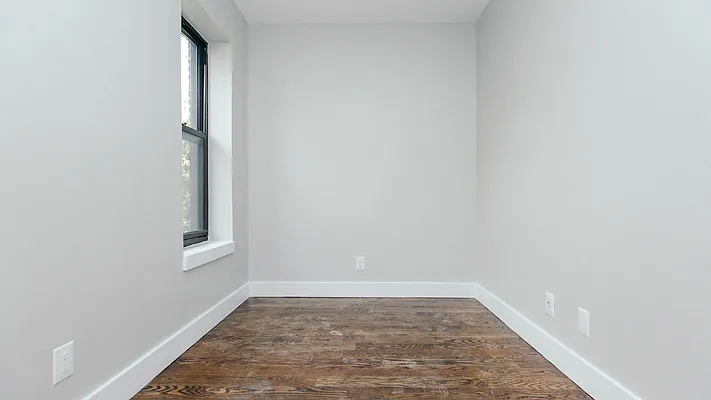 Rented by Nooklyn NYC LLC | media 25