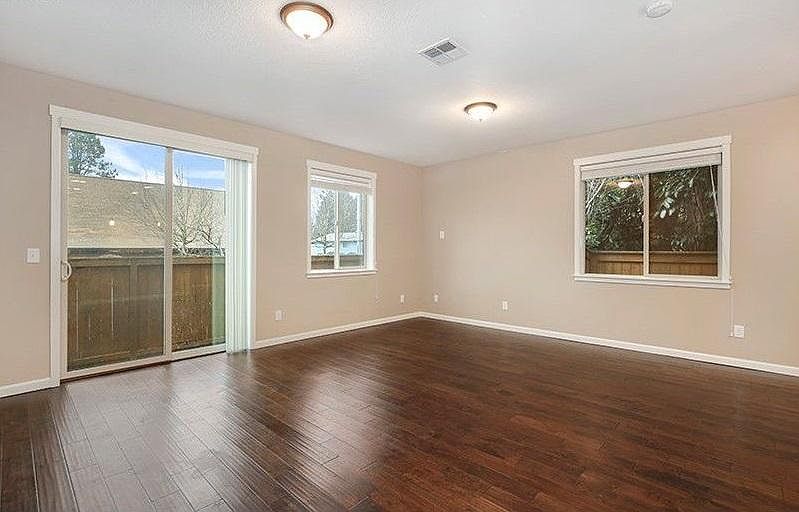 1st image of 13024 NE 28th Way