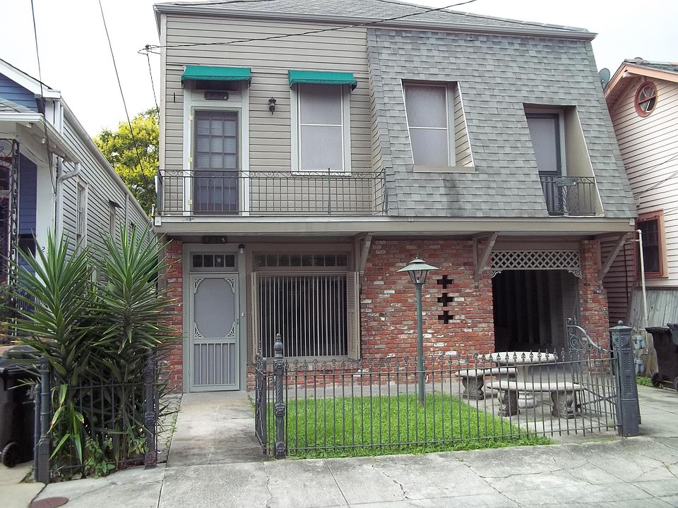 1st image of 421A Seguin St