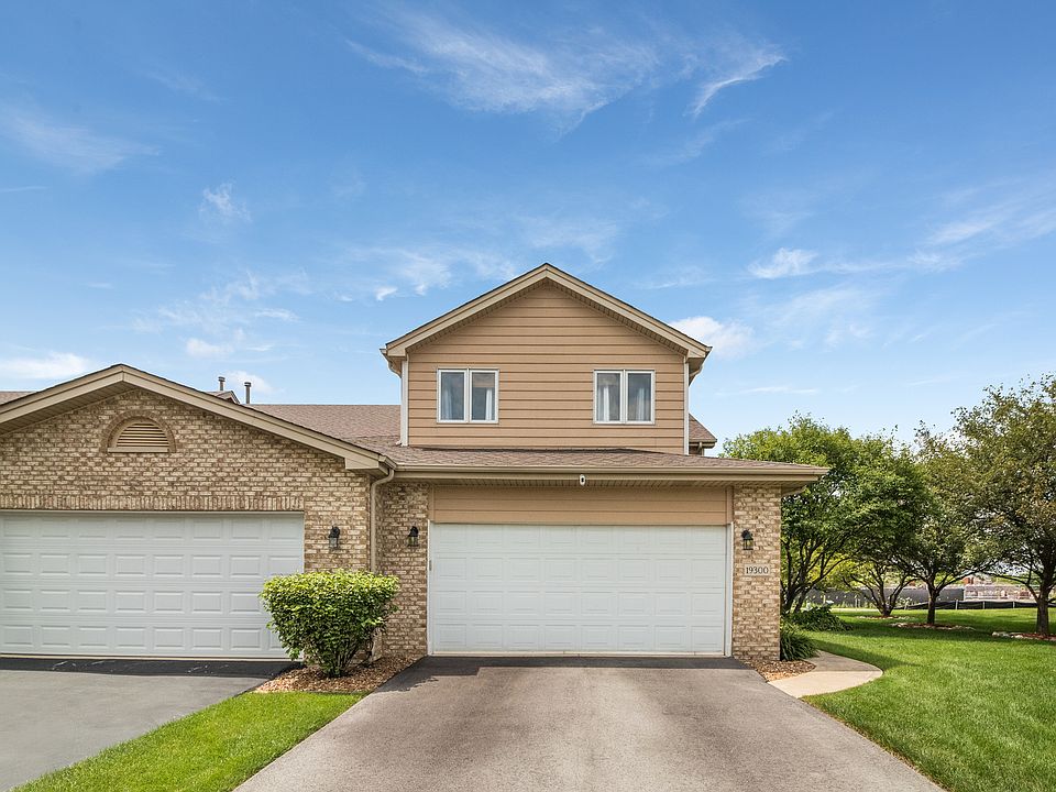1st image of 19300 Brushwood Ln