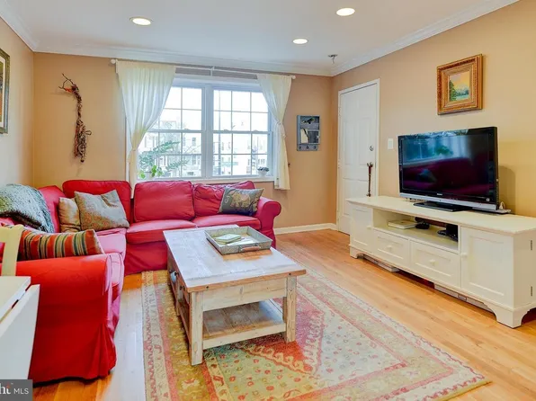1411 Massachusetts Ave SE APT 1, Washington, DC 20003
