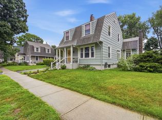 75 Hopkins Pl, Longmeadow, MA 01106