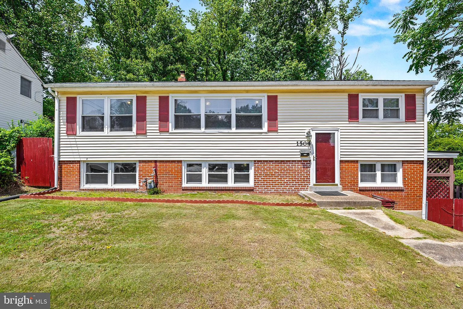 1504 Aiden Dr photo 1