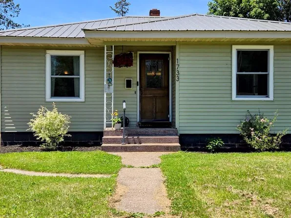 1733 Stoughton Avenue, Tomah, WI 54660