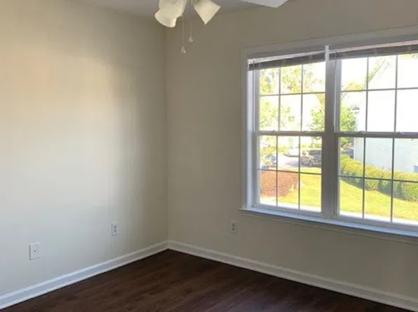 4635 McClelland Dr #202, Wilmington, NC 28405