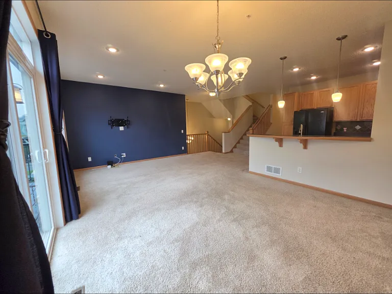 2 bed, 1.5 bath, 1728 sqft, $2,395 — Photo 4