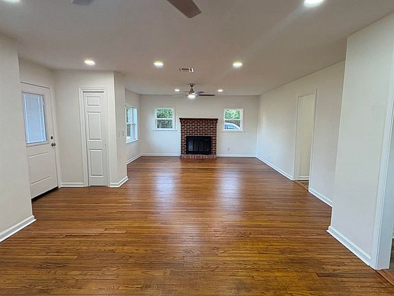 5th image of 332 Quelqueshue St