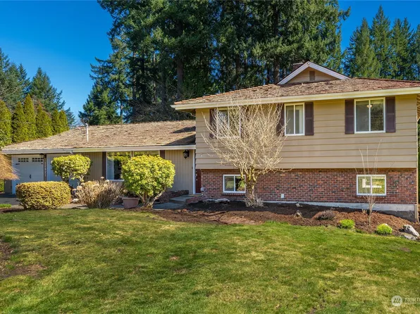 12421 47th Avenue E, Tacoma, WA 98446