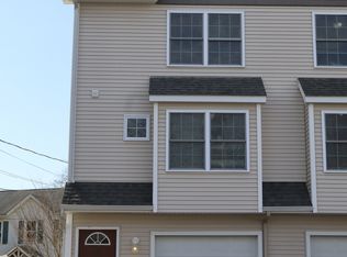 25 W Silver St #25, Middletown, CT 06457