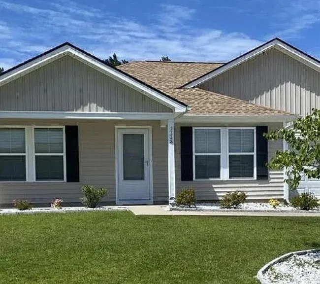 1328 Valor Rd — Photo 1