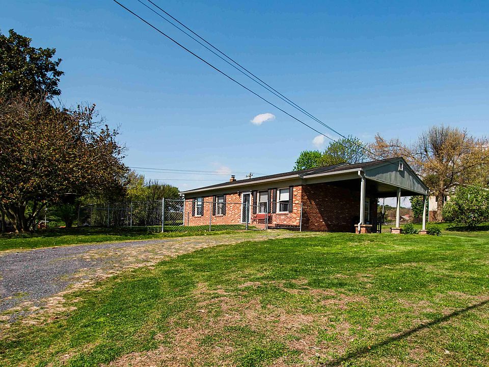1st image of 1793 Lacey Spring Rd