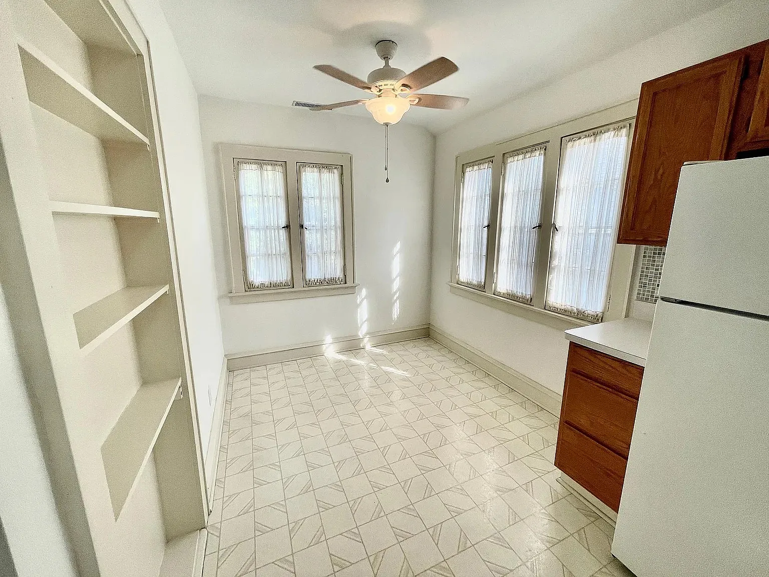 2 bed, 1225 sqft, $1,950 — Photo 4