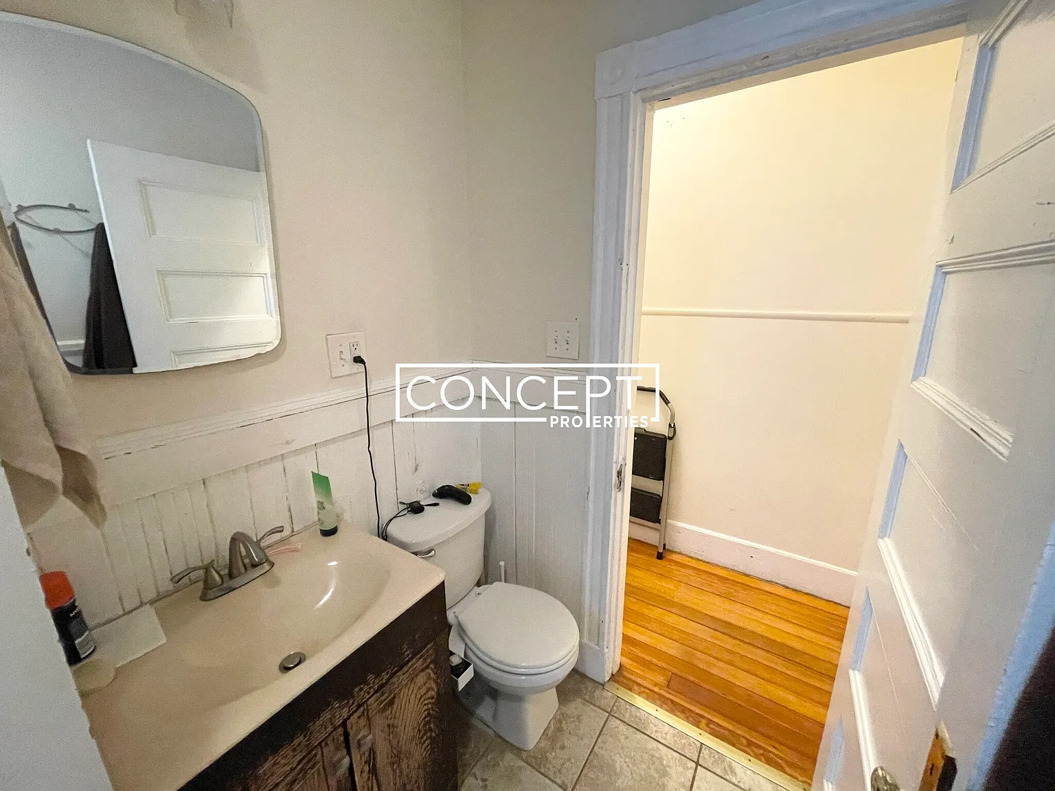 4 bed, 1.0 bath, $4,800 — Photo 4