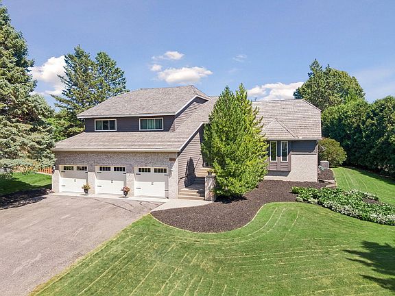 3rd image of 9629 Bennett Pl
