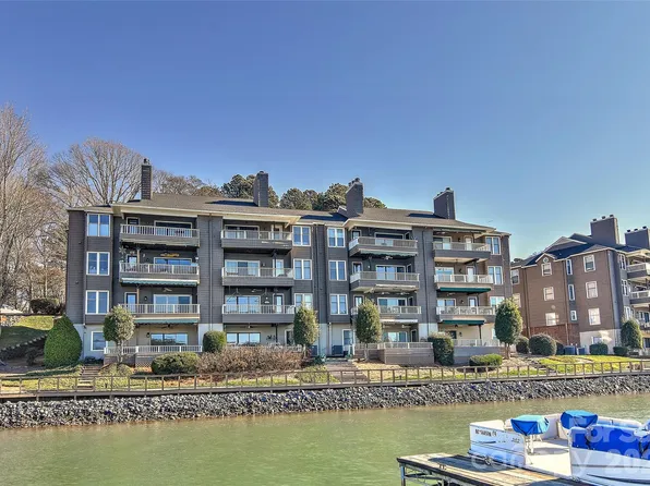 7332 Lakefront Dr Unit 4, Charlotte, NC 28278