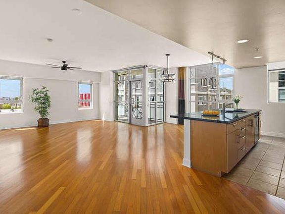 4th image of 3812 Park Blvd Unit 414