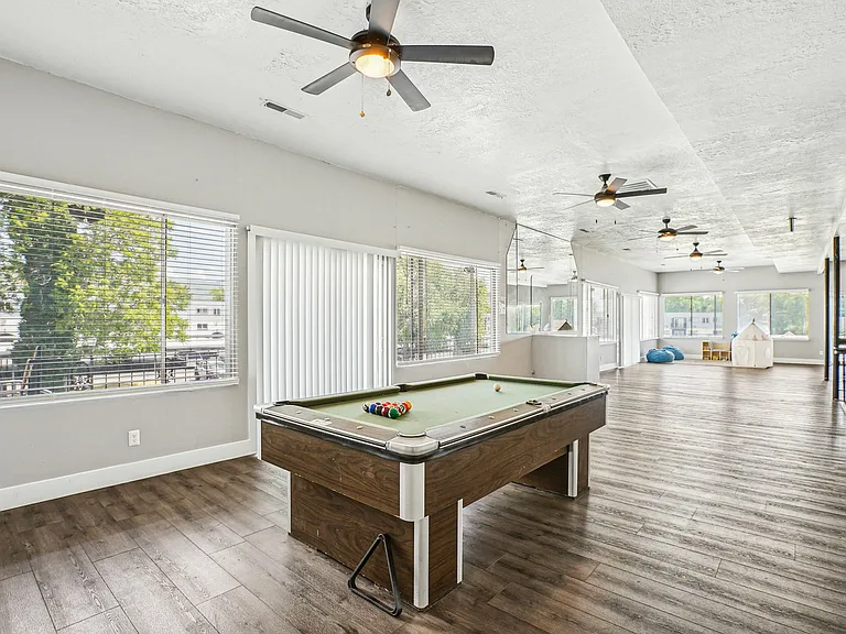 River Rock Apartments — Photo 18