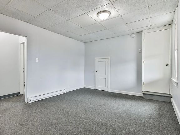 2nd image of 727 Front St APT 2