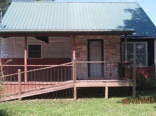 402 S Smith St, Windsor, MO 65360