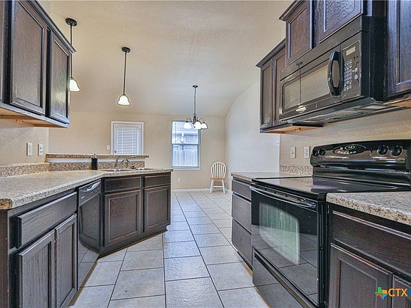 3rd image of 4609 Cambridge Dr