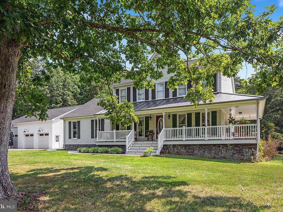 1st image of 10089 Greenwich Wood Dr
