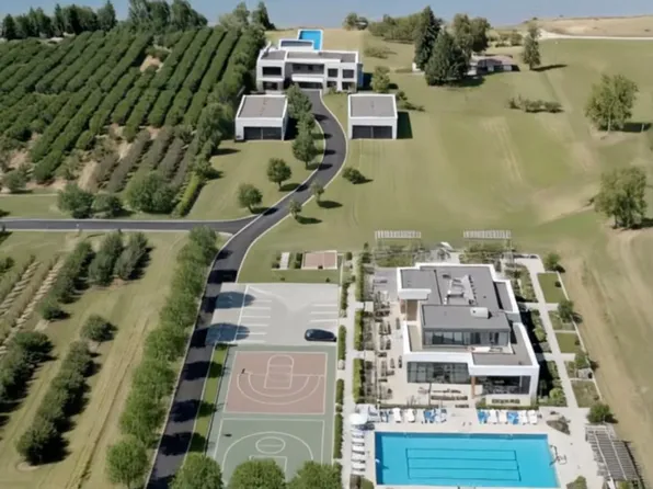 4921 Sann Rd N, Lincoln, ON L3J 1K7