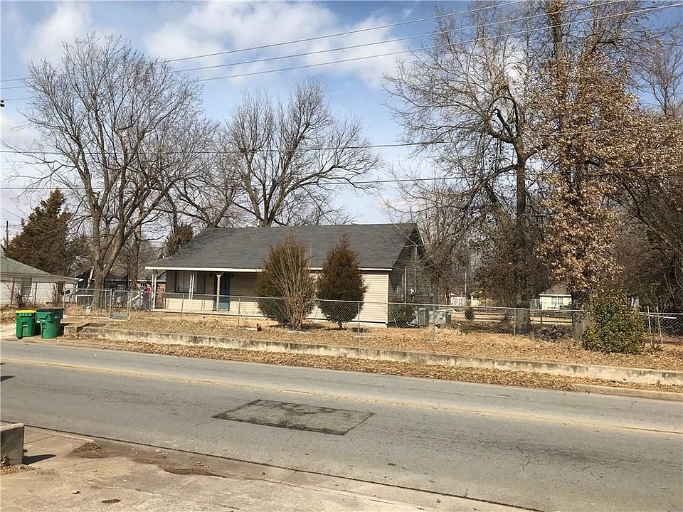2nd image of 306 Caudle Ave