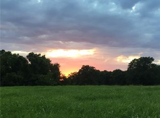 16000 Peterson Rd, Gentry, AR 72734