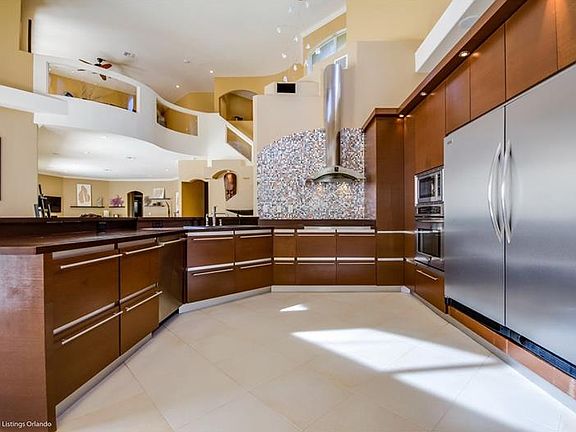 3rd image of 8687 Glyborne Ct