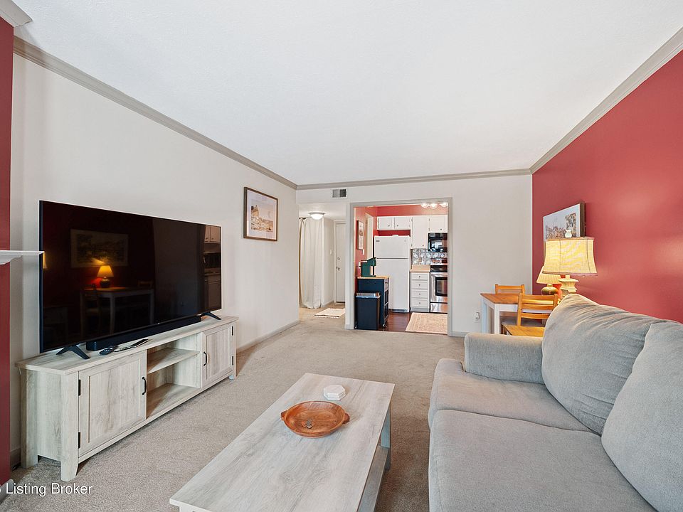 1st image of 1935 Gardiner Ln APT B29