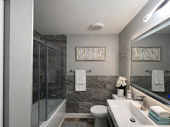 2nd image of 17718 Ridgewood Dr