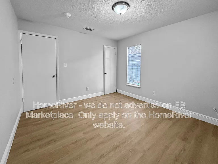 1111 W 2nd St — Photo 10