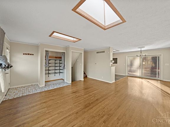 3rd image of 540 Carlisle Ave
