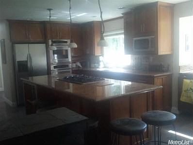 4th image of 9807 Oak Knoll Ave