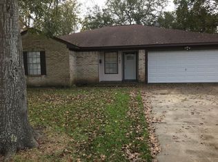 107 Belmont Ave, Hitchcock, TX 77563