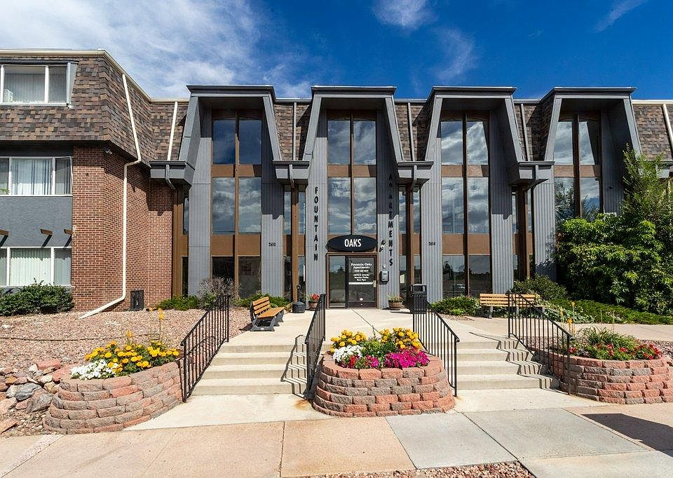 1st image of 2614 E Fountain Blvd #211