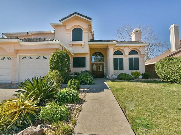 3rd image of 9037 Laguna Lake Way