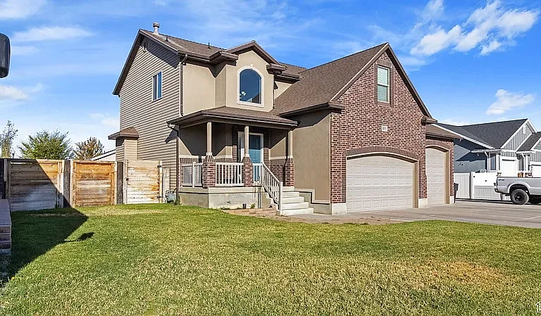 2077 N 1450 W — Photo 2