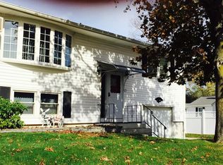 5 Quincy St, Ludlow, MA 01056