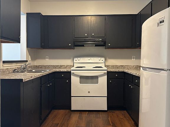 5th image of 2702 Greenwood Ave #4