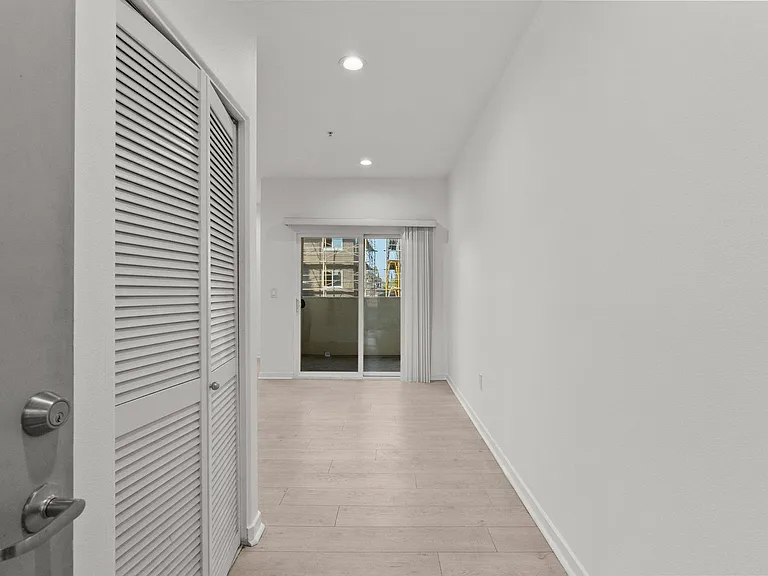 NoHo Beck 6320 LLC — Photo 5
