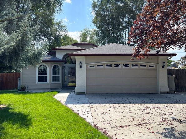 4892 N Edenburgh Way