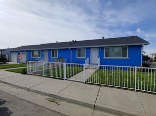 200 Western Ct, Hollister, CA 95023